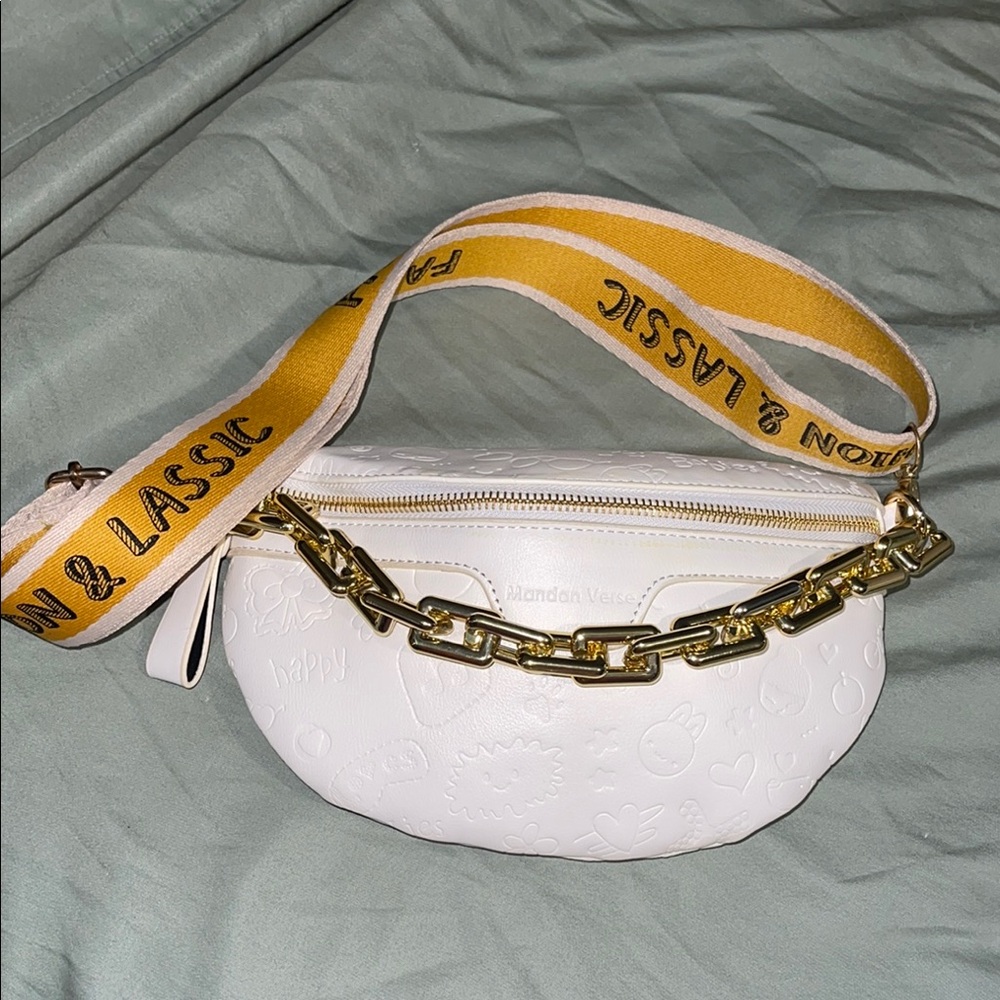 White Embossed Shoulder Bag with Gold Chain